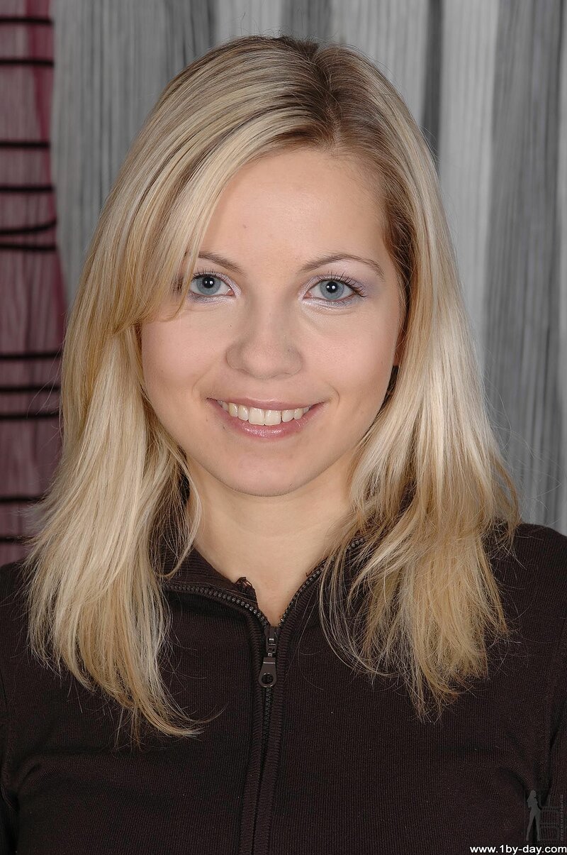 София, 19 лет, 1 размер груди