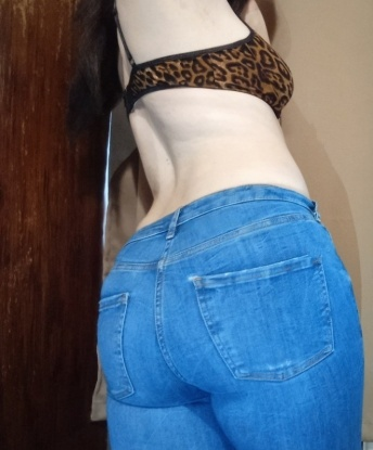 Яна, 35 лет, 3 размер груди